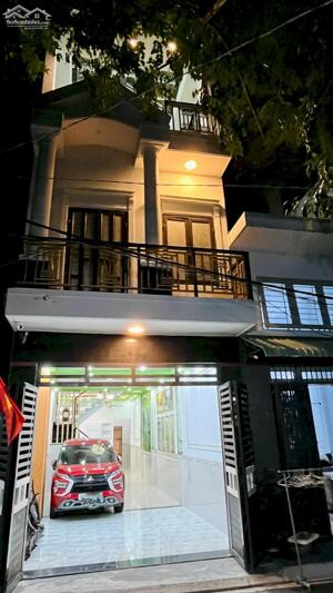 Bán Nhà Trần Thị Năm TCH10. 76m2.3 Tầng BTCT. Đường 8m Xe Hơi Ngủ Trong Nhà