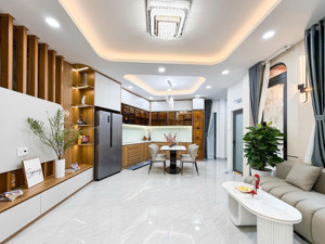 nhà đẹp q1 võ thị sáu p. tân định q1 45m2 (6.6 x 7) 3 tầng btct 3pn 4wc sân trước, sân sau