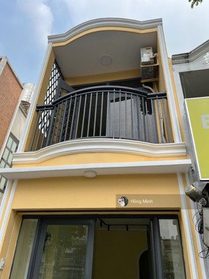 cho thuê mặt tiền trường sa, phường 12, quận 3 - dt 3x10m - 2 tầng mới - giá 15 triệu/tháng