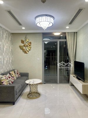 cho thuê căn hộ 1pn landmark , view nhìn trực diện lm81, full nội thất cao cấp,