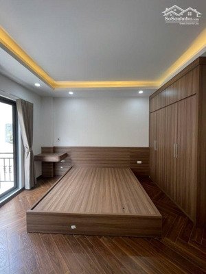 siêu phẩm hoàng mai giá sốc chưa từng có nhà 5 tầng 30m sổ đỏ vuông đét, riêng chín