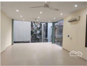 bán nhà mp phùng chí kiên cầu giấy dt 57m x 4t x mt 5,5m giá 20 tỷ có thương lượng