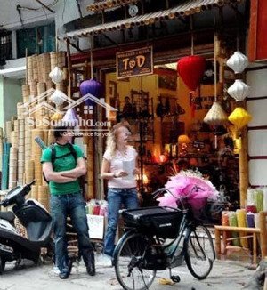 cho thuê nhà mặt phố hàng ngang - diện tích 40m²,mặt tiền 3m,vị trí vàng phố cổ trung tâm hoàn kiếm
