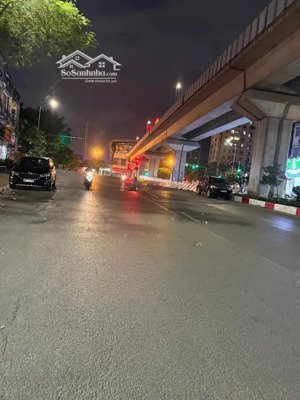 bán nhà hào nam đống đa dt 55/58m x 5t x mt 6,8m giá 13,8 tỷ có thương lượng