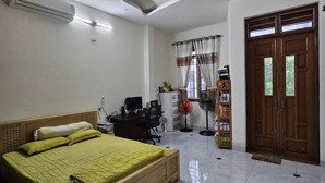 cần bán nhanh nhà mặt tiền 3 tầng đẹp trung tâm du lịch phố biển sơn trà- 74m2, 3pn 3wc, sổ vuông