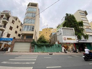 giảm mạnh 13 tỷ, bán gấp đất mt hồ văn huê, 250m2(10x21m - nh: 21m), xd: 2h + 10 tầng, giá 55 tỷ