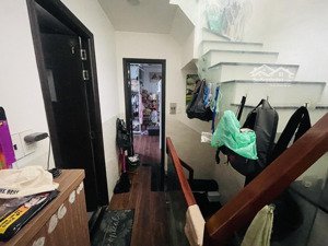 ngay mặt tiền lý thường kiệt 49m đúc 4 tầng kiên cố đường 8m để tải tránh, giá chào 9,5 tỷ còn tl