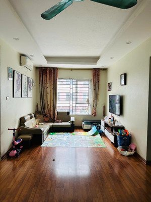 bán gấp căn hộ đẹp, mới khu d kđt đặng xá, gia lâm, hà nội, dt 58m2. lh 