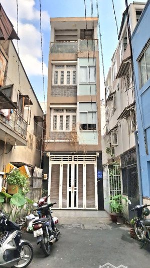 ô tô đậu cửa - hoàng hoa thám 3,5 x 11 vuông vức 4 tầng 5pn 5wc nhỉnh 8 đ