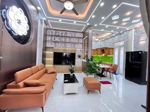 biệt thự mini góc toạ lạc hẻm xe hơi - trung tâm thới an q12 - 2tầng 99m2 full - nội thất xịn sò