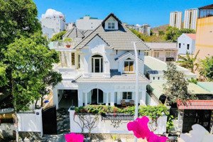 bán biệt thự đẹp đường hồ quý ly (cách biển 300m)gần công viên bãi sau tháp tam thắng, vũng tàu