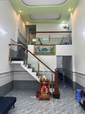 nhà đẹp 4*12m 2/ngắn võ văn vân 2pn 2wc lh 