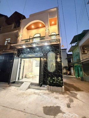 bán gấp nhà vào đón tết 3 tầng full nội thất - hxh thông - ngay lê văn quới, gò xoài, 3pn