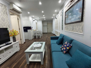 tôi cần bán căn chung cư kđt sài đồng - căn góc - full nội thất - 75m2, 2 ngủ, 2 ban công. giá: tl