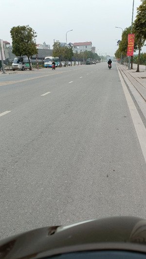 oto tránh- kinh doanh- giá đầu tư- khách không nhanh là quay vào ô mất lượt ạ