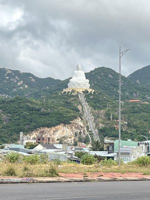 bán đất biển ngay khu đô thị cát tiến, phù cát, quy nhơn giá 21triệu/m2 khởi điểm ra biển 300m