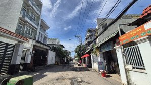 chủ gấp - chốt linh động loanh quanh 8 đồng- nhà 1t, 2l - đối diện vạn phúc city