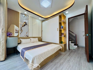 nhà mới ở ngay q8, 35m2, 3 tầng, 4. x tỷ hẻm 4m ba đình (chánh hưng) 