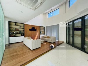 hot-shophouse căn góc 2 mặt tiền, diện tích 10x20m hoàn thiện có thang máy cho thuê 45 triệu