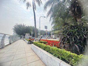 chính chủ bán đất ô tô tránh phố võng thị thông trích sài. 105m² mặt tiền 6m. giá 45tỷ