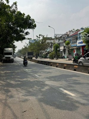 thới an quận 12 - 1/ ngắn lê thị riêng - 3pn - ô tô đỗ gần cổng