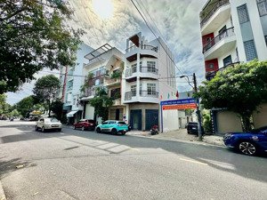 bán nhà 4 tầng lô góc mặt têunf đường nguyễn thị định , phước long nam nha trang gần biển 7,9 tỷ