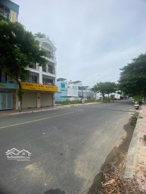 bán nhà 4 tầng có thang máy- kđt phước long 1 ( đường nhựa 20m) phước hải- nha trang