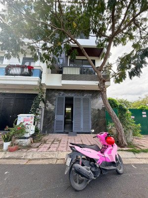 bán nhà 3,5tầng khu đô thị hà quang 1 đường rộng 13m chỉ 8 tỷ