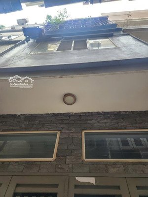 cho thuê nhà 3 tầng 50m2 giá 10tr tại ngõ phố hoàng hoa thám