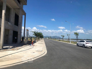 phân khu a6 view trực diện sông cỏ may đường trước mặt 20m giá cực tốt tại dự án