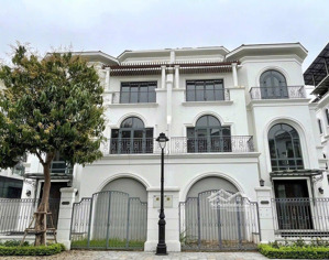 quỹ căn biệt thự vip 200m2 - 400m2 , view biển hồ , thô nguyên bản của chủ đầu tư