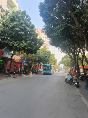 chính chủ bán giảm 3 tỷ chợ bông đỏ 92m mt 7m