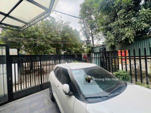 siêu phẩm cạnh cầu vĩnh tuy - cực hiếm - lô góc xây 6 tầng thang máy - full nội thất - vị trí vàng