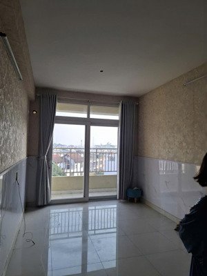cho thuê căn hộ tô ký tower q12, 65m2, căn góc 2pn-2wc, ban công lớn, có nội thất, giá 7 triệu
