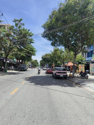 cần bán đất mt nguyễn công hãn- thanh khê- đà nẵng. đường 10,5m- 115m2 giá chỉ 7,3ty ( bao sổ).