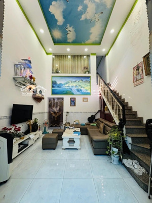 chưa tới 90 tr/m2 - hẻm ô tô - p10 - tân bình.
dt: 57.5m2 - chủ chào 5.2 tỷ