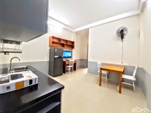 cho thuê căn hộ 1pn ban công, có máy giặt riêng ngay tân phú gần luỹ bán bích - thoại ngọc hầu