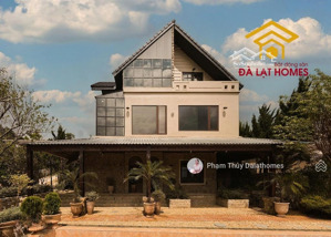 villa mặt tiền hoàng hoa thám phong cách cổ điển, view toàn cảnh thung lũng đà lạt