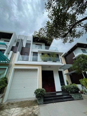 lucasta cho thuê 32tr/tháng lh hương