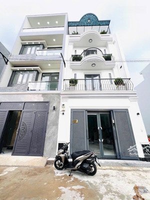 giảm sốc 600tr siêu phẩm 4t ngã tư đường số 26 bình phú, nguyễn văn luông q6, dt 75.3m2, 9.3 tỷ