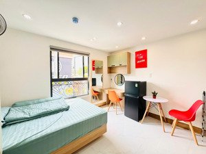 căn hộ dịch vụ siêu gần văn lang, iuh, vincom, emart sale lễ hội cực chất!