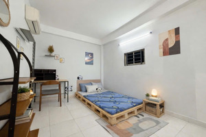 phòng đẹp trường chính ( góc cộng hoà ) dọn vào ở ngay giá chỉ 3,4 triệu/tháng