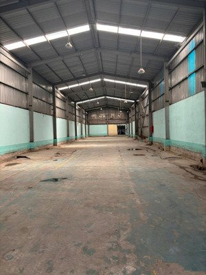 cho thuê kho xưởng 700m2 an lạc - bình tân. đường xe container 40f