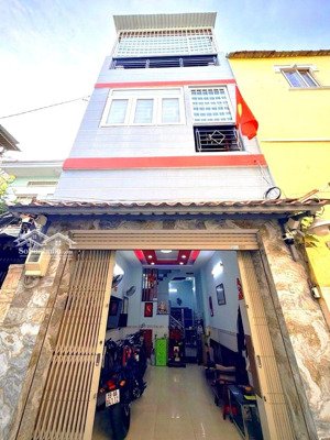 40m2 - tân kỳ tân quý 4 tầng cách 1 căn ra mặt tiền - hoàn công đủ