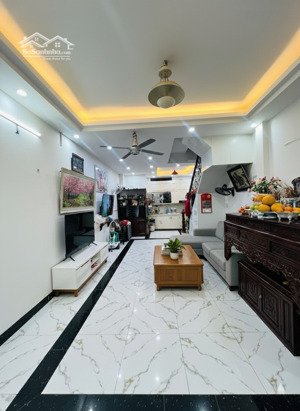 siêu phẩm nhà phố trường chinh, gần đại học y hn, ngõ rộng, nhà thoáng, thông sang tôn thất tùng