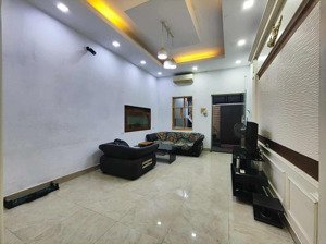 giá tốt nhà phố vip kim mã, lô góc, kinh doanh, gần phố