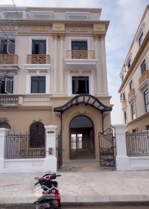 biệt thự song lập hoàng gia giá 79tr /m2. chiết khấu 32,5%.liên hệ 