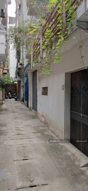 nhà mặt ngõ 115 phố núi trúc 46m2, 2 mặt ngõ trước sau, ngõ thẳng rộng 2m, 30m ra phố, qh ổn định