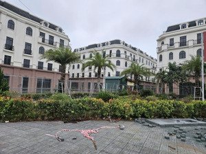 cần bán gấp shophouse sơn đồng center mặt đường đôi trịnh văn bô cách mỹ đình 5km. giá 16,8 tỷ