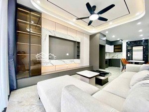 bán nhà thượng thanh, thang máy ,45m ,4 ngủ, phun nội thất ,11ty